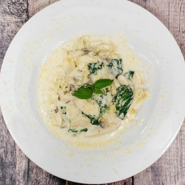 Chicken fettuccine Alfredo.